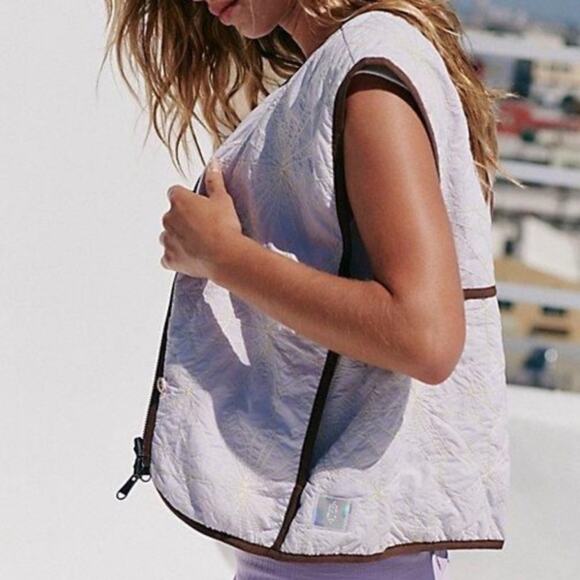 Free People Movement Kacie Reversible Quilted Liner Vest Size Small NWT Boho - Picture 2 of 11